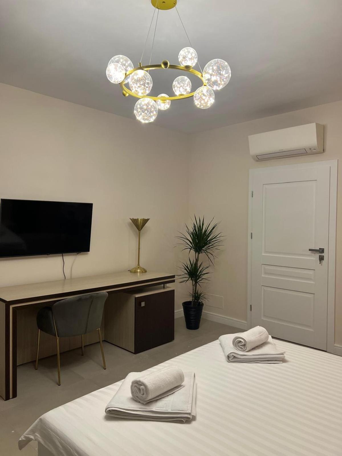 Pensiunea Villa D'Amici Mosnita Noua Buitenkant foto