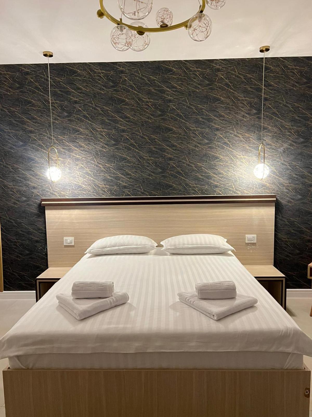 Pensiunea Villa D'Amici Mosnita Noua Buitenkant foto